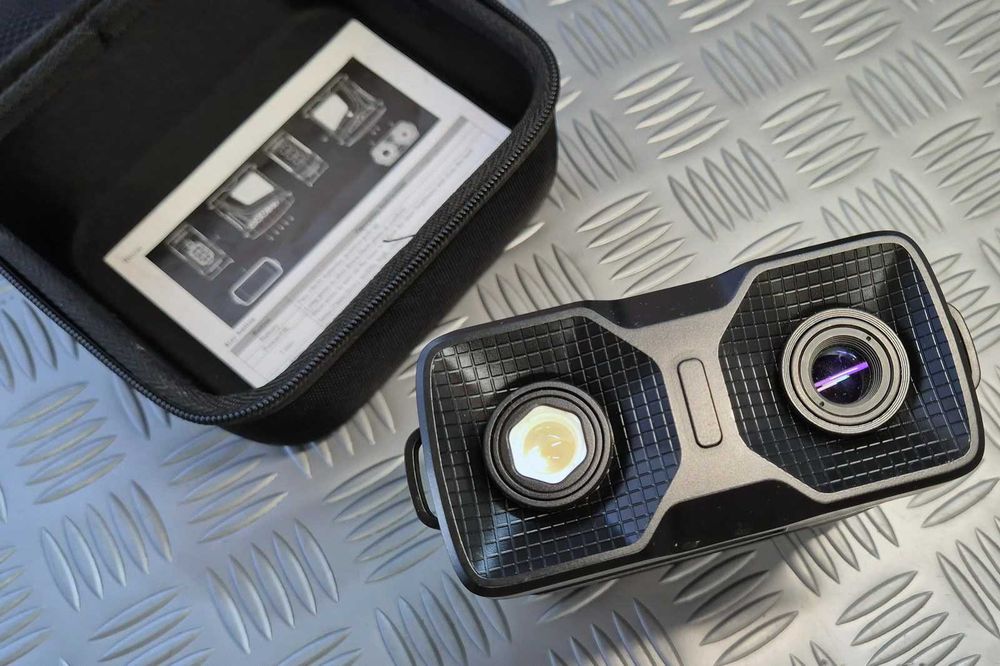 Уред за нощно виждане (Digital Night Vision Binoculars) + Твърд калъф