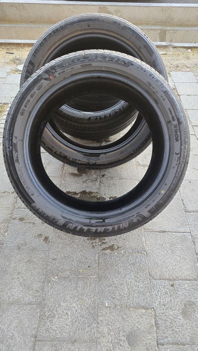 245/45/R19 Michelin primacy⁴