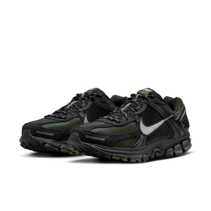 Спортни обувки Nike Zoom Vomero 5