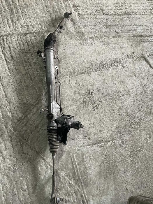 Части лява дирекция BMW E90 / E91 / E92 / E93