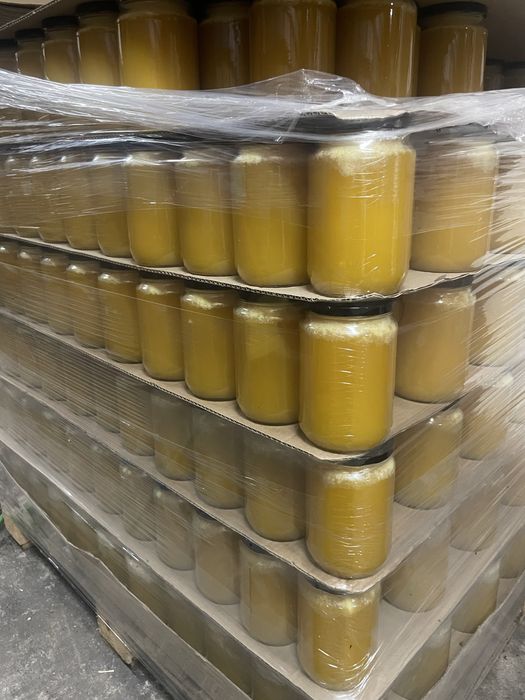 Продавам пчелен мед.