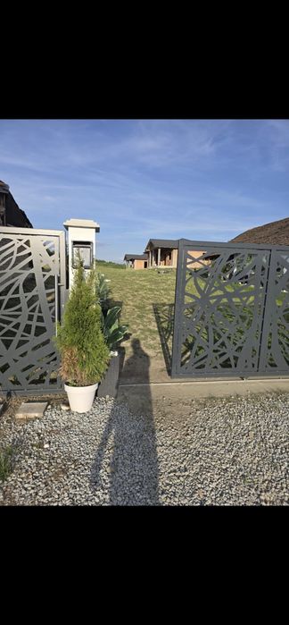 Casa la rosu, de vânzare - Sigmir