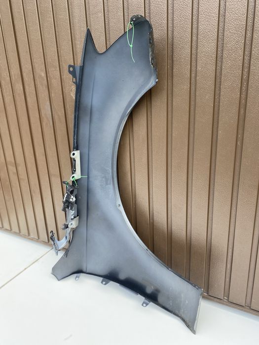 Aripa st fata Audi A4 B8 Facelift  cod culoare LX7R 2012-2015