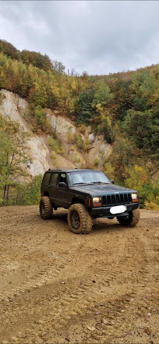 Vand jeep cherokee xj 2.5d