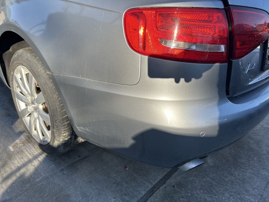 Bara spate Audi a4 b8 break model cu senzori parcare culoare LY7G