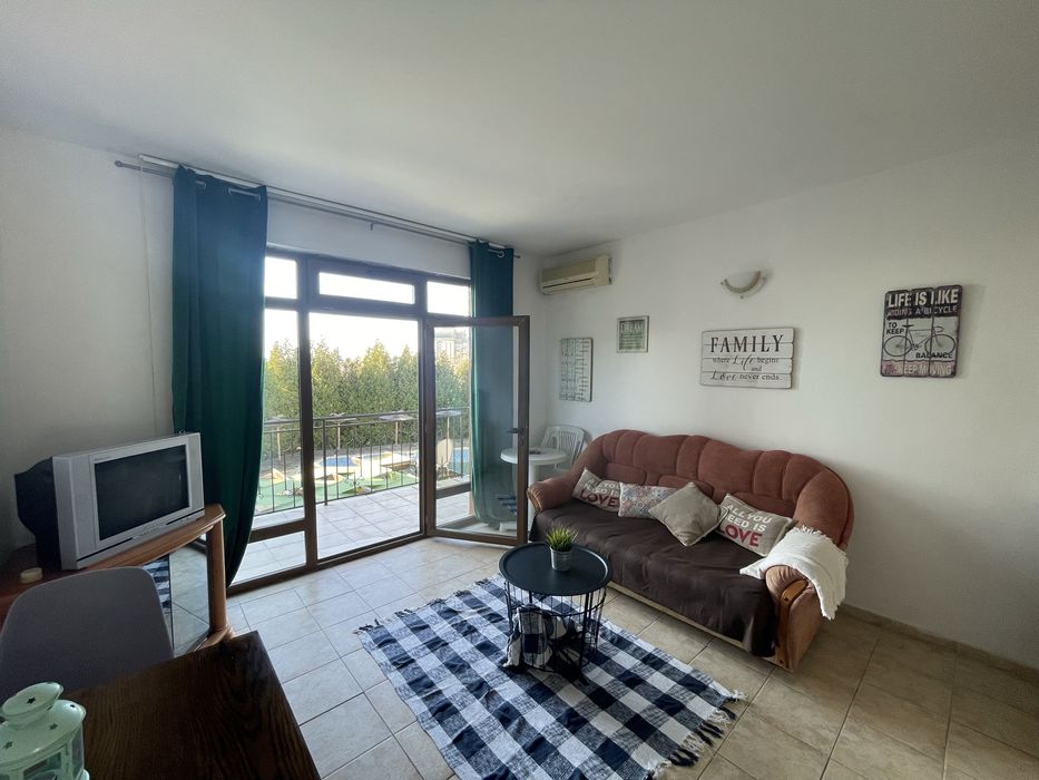 Продавам двустсен с морска гледка в Св. Влас !