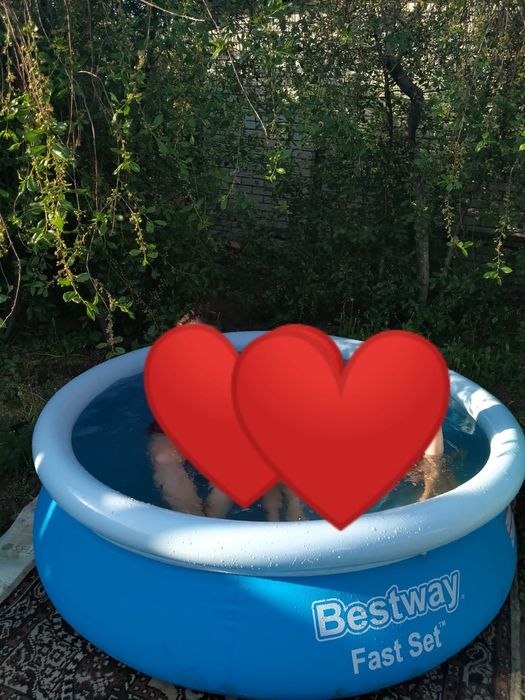 Продаётся плавательный бассейн