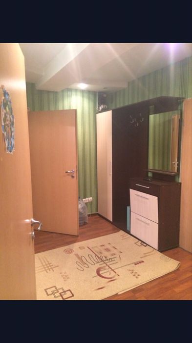 Продам 3-х комнатную квартиру на центральном рынке