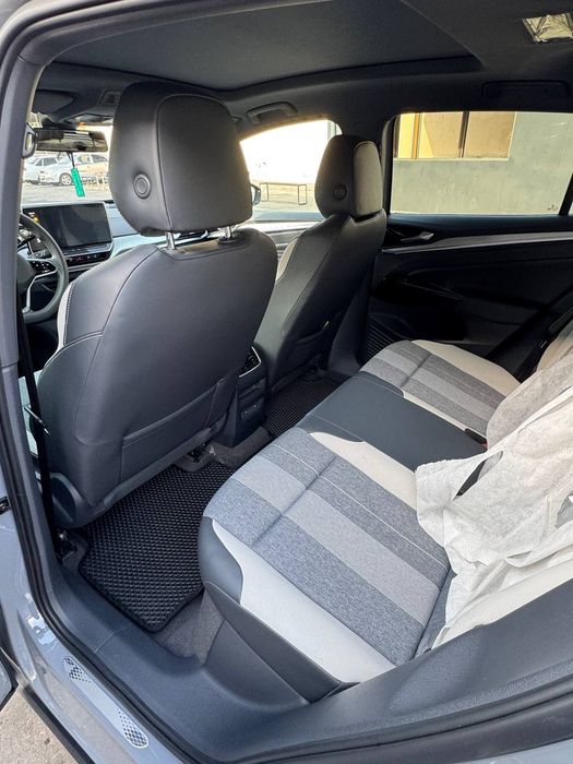 Volkswagen id 4 pure+