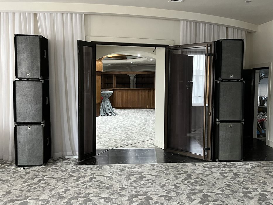 Продам колонки Electro Voice