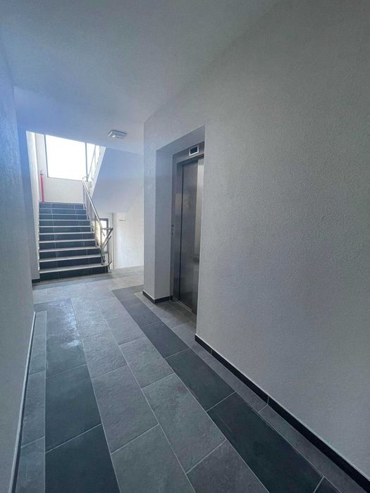 Продава се Двустаен апартамент в Търговище, Изток 1 - 64 кв.м за 1060 €/кв.м - Снимка #8