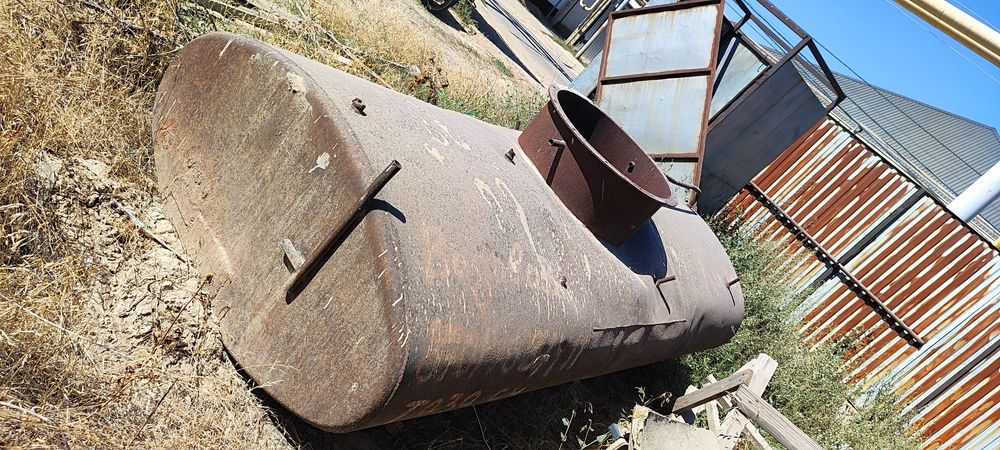 Продам цистерну.