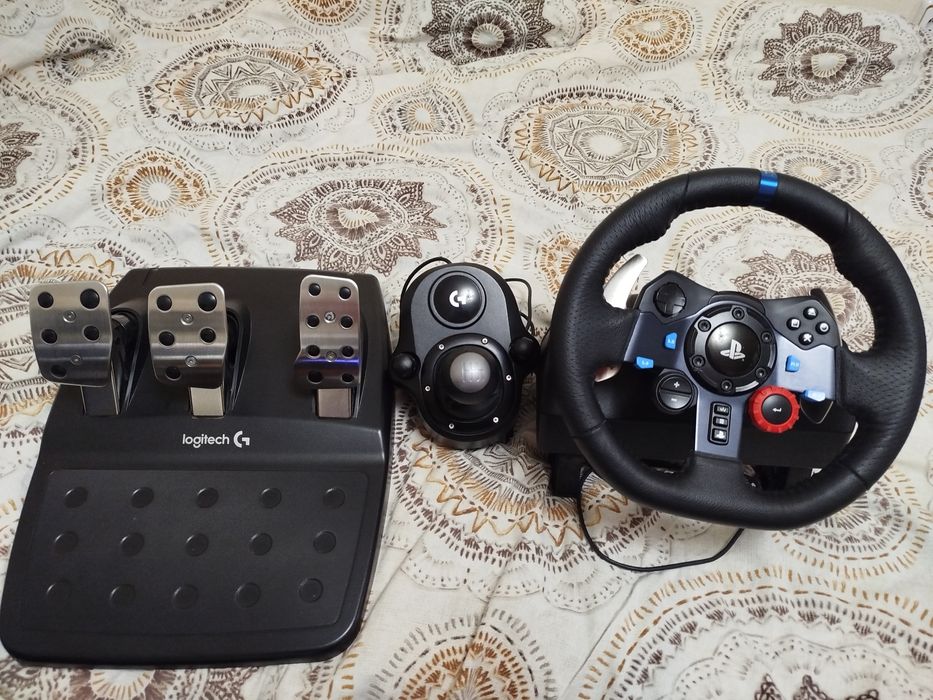 Продавам Logitech G29 със Shifter