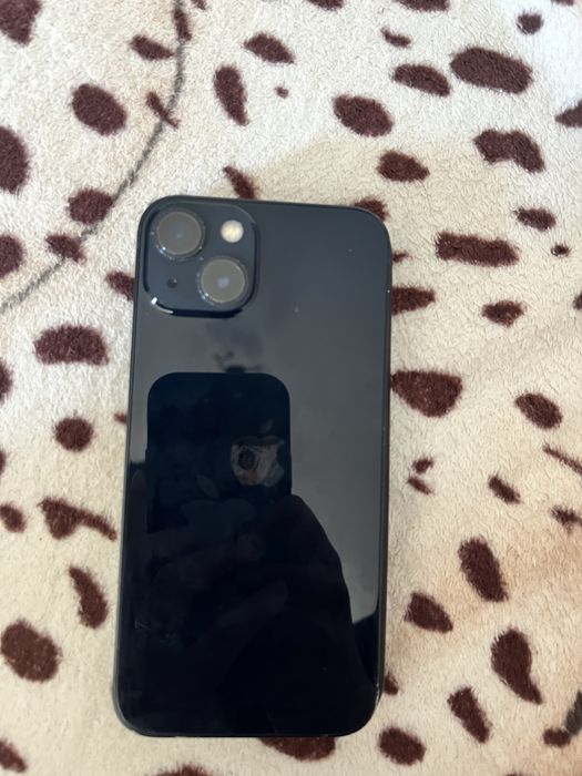 vand iphone 13  midnight
