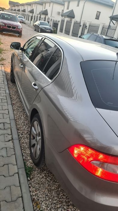 SKODA Superb 2011 — imagine 4