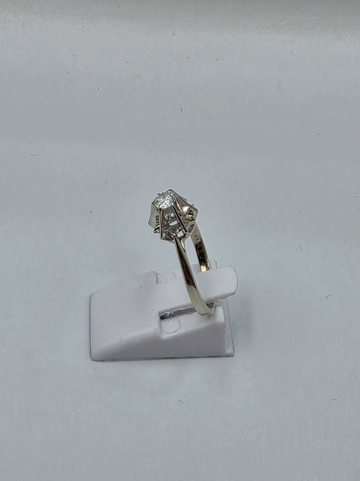 Inel din Aur 18K cu design modern