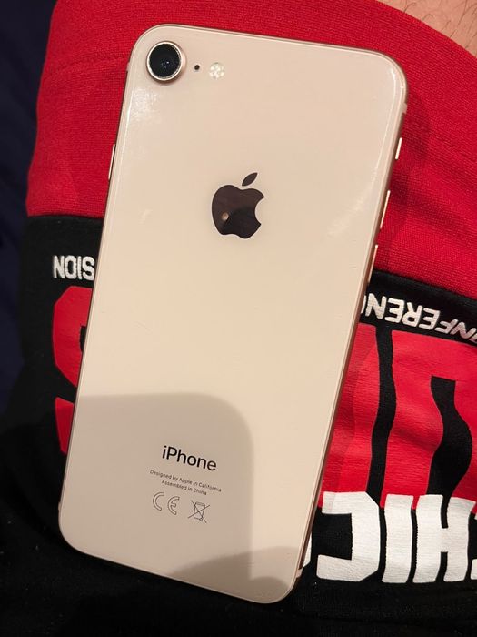 Iphone 8 (descriere)