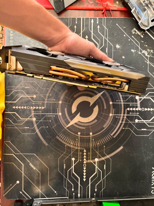 AMD Radeon R9 380 4GB