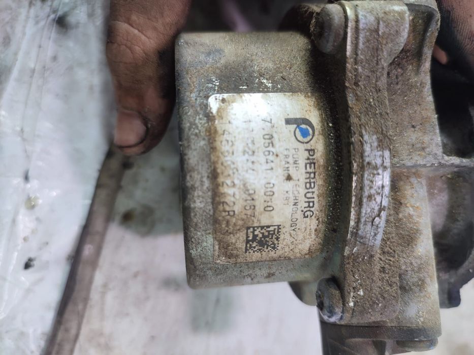 Pompa vacuum 1.5 dci k9k euro 5 146505272r Renault Megane 3 [2008 - 2