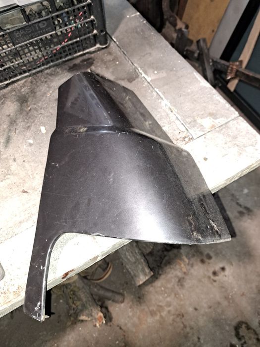 Подголовники на Делику