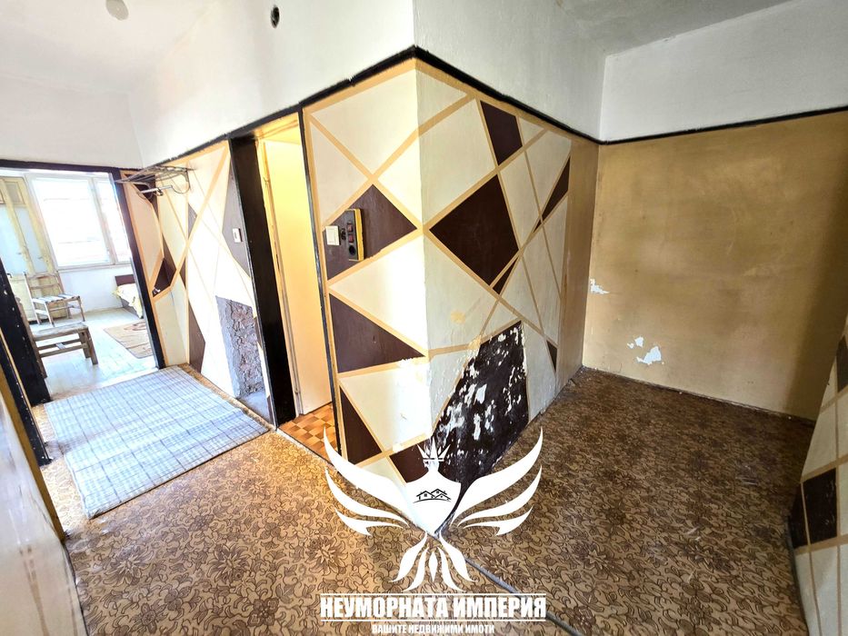 Дава се под наем Четиристаен апартамент в Асеновград - 122 кв.м за 258 € - Снимка #14