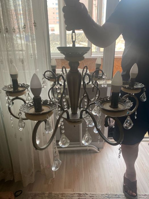 Продам люстры в хорошем состоянии