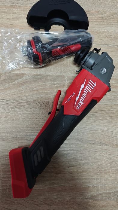 Flex cu rapid stop și cu variator de turatie de 125 model destinat pie