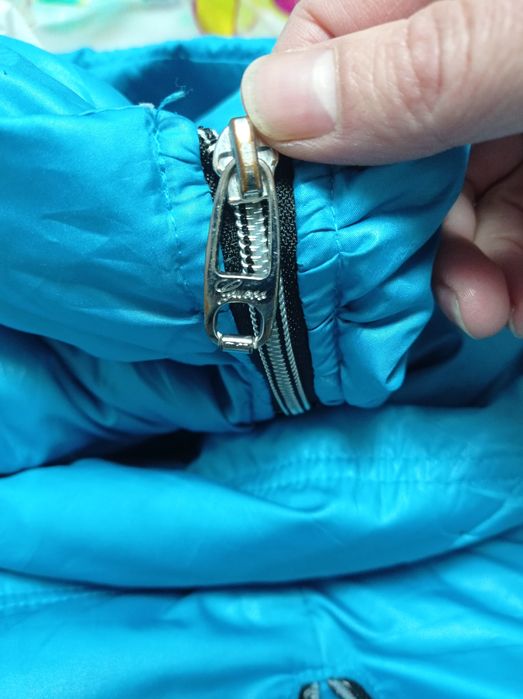 Geacă de fâș albastră Guess