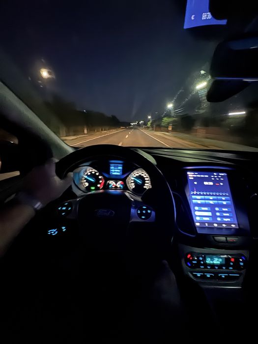 FORD Focus 2013 — imagine 4