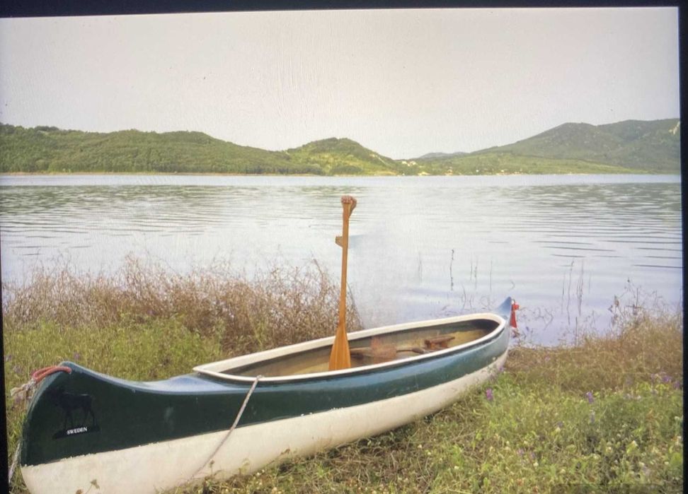 Лодка-канадско кану