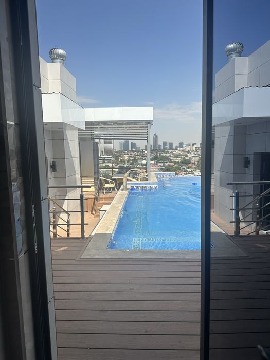 Продам Skyline Towers 150 кв.м сквозная