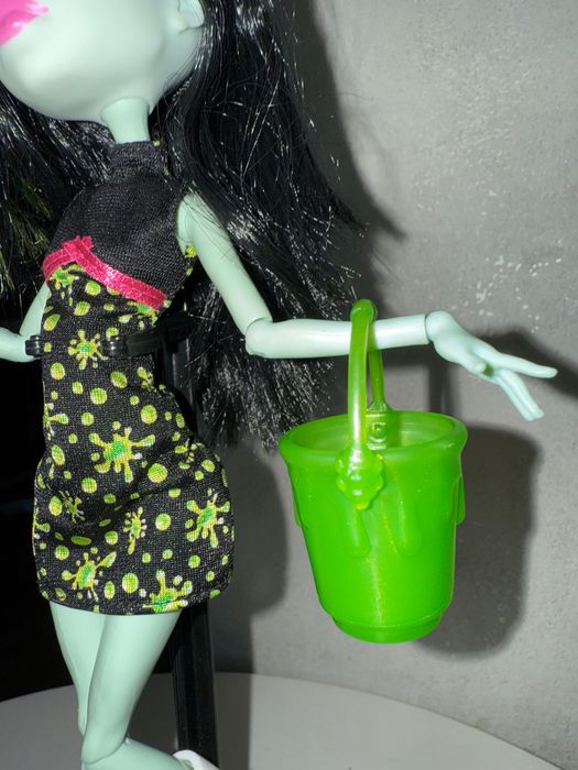 кукла Monster High