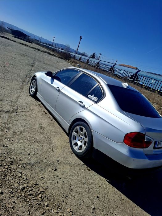 BMW 320d
An 2007
163 Cp
M47
Accept unele variante!!
Prețul este în €