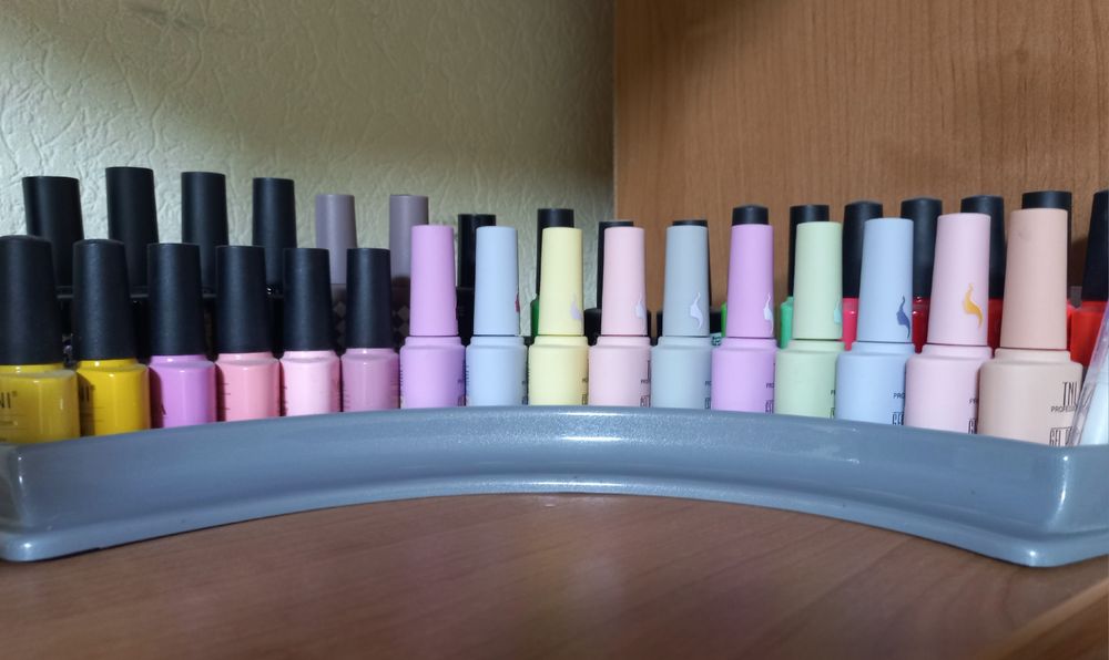 Продам гель лаки 299т