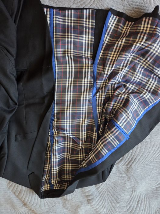 Продам классический костюм