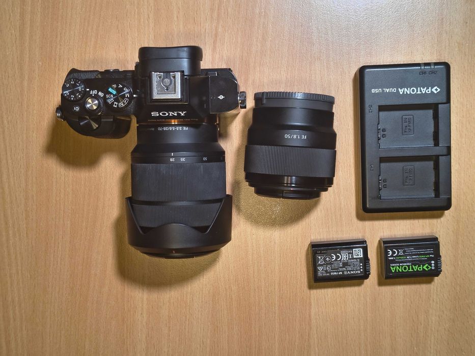 Kit Foto Full Frame: Sony A7 + 28-70mm + 50mm f1.8 + Bliț Godox TT685 + Geantă Sony