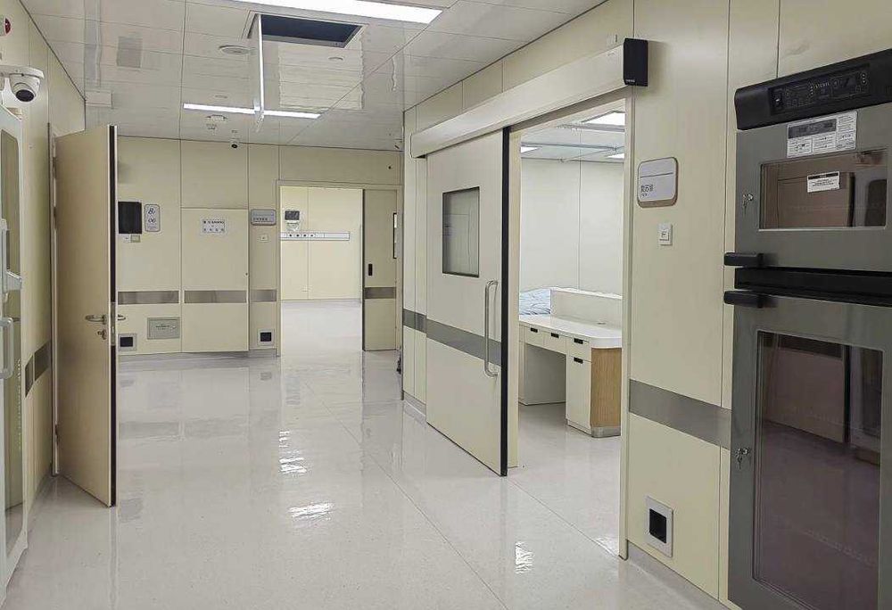 Раздвижные медицинский двери