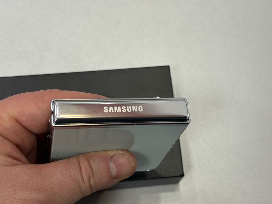 Samsung Galaxy Z Flip 5, 512 gb, 8 gb ram, 5G, Mint