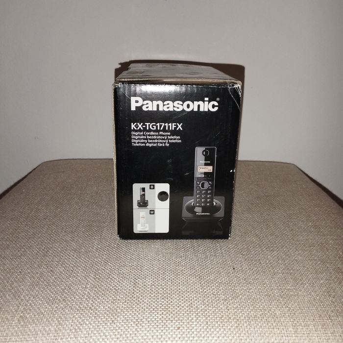 Telefon fix Panasonic KX-TG1711FX.