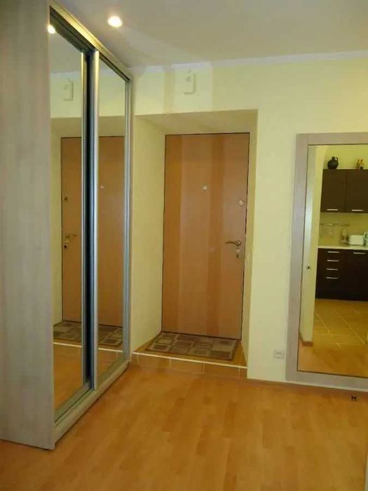 Дава се под наем Двустаен апартамент в София, Център - 56 кв.м за 397.8 € - Снимка #1