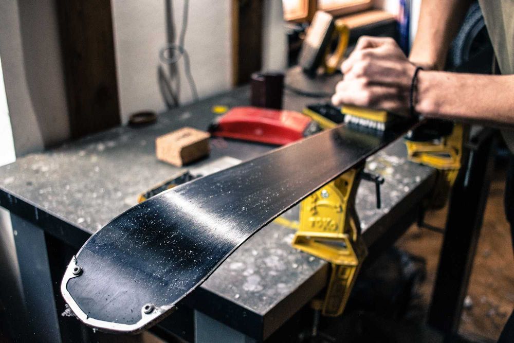 service schiuri / placi snowboard , Arad