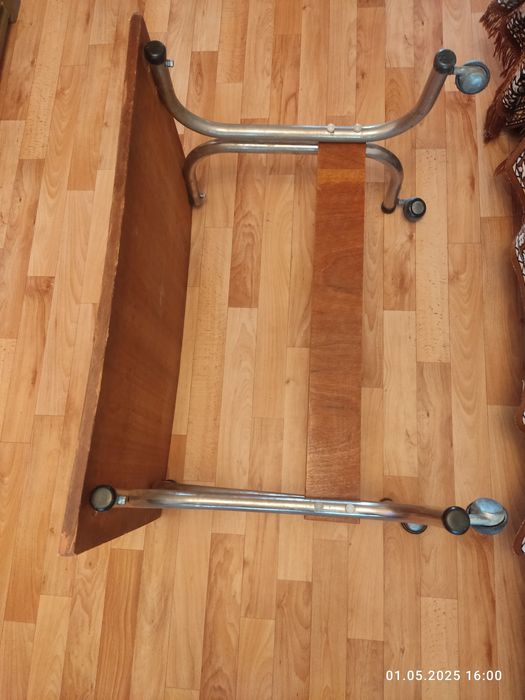 Стол  журнальный