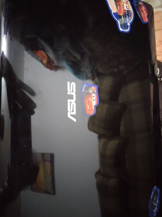 Vand laptop Asus I3, ssd