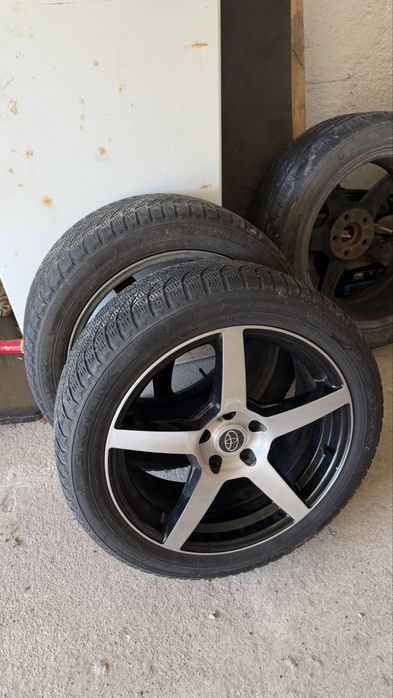 Продам диски r18 с шинами