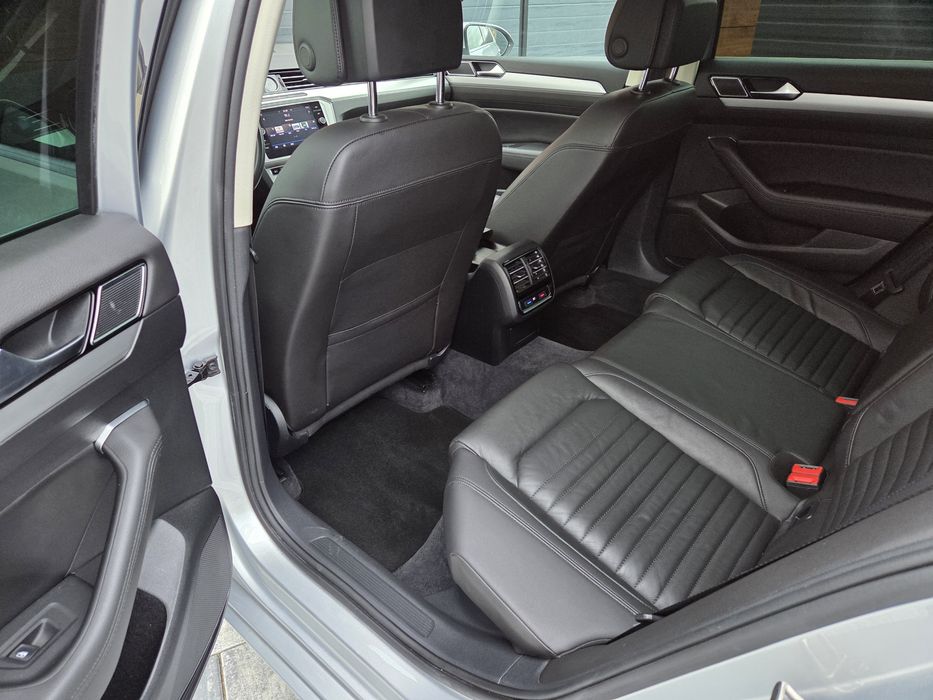 Volkswagen Passat B 8 / DSG / Faruri Led/ Camera spate