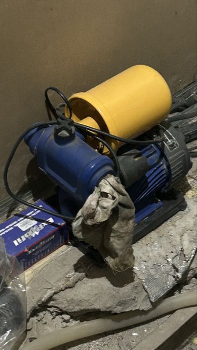 Срочно продам кател газовый 100 кв еще вакумныймнасос за 15 тысяч