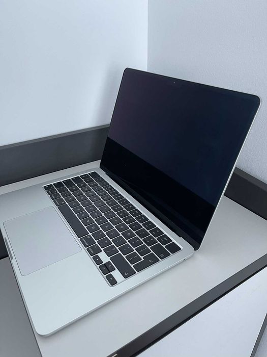 Лаптоп Apple MacBook Air M2 13" 256GB