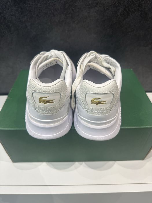 Lacoste чисто нови  в кутия 38 номер