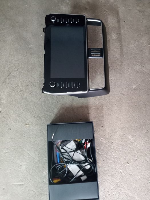 Головное устройство от LKPrado 2022г