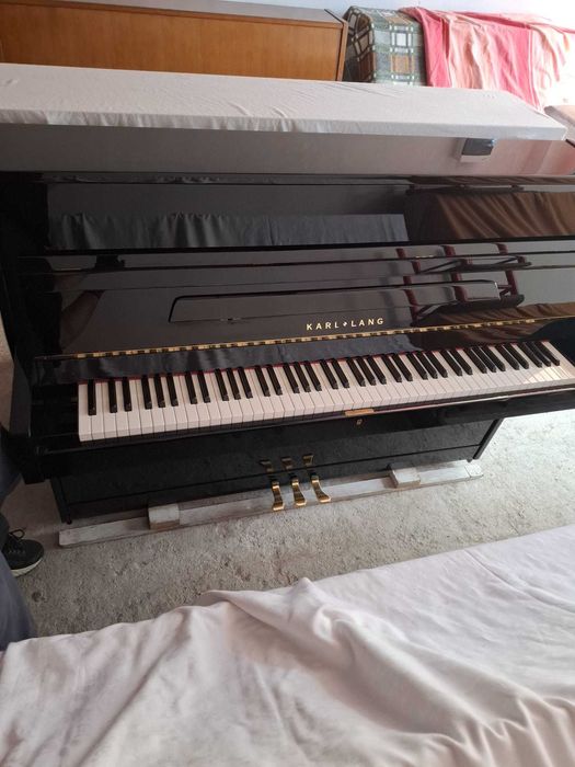 Акустично пиано Karl Lang